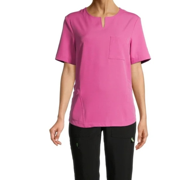 ClimateRight by CuddlDuds 6 Pocket Scrub Top - Picture 2 of 11